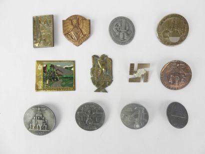 GERMANY. Set of 12 metal party day badges....