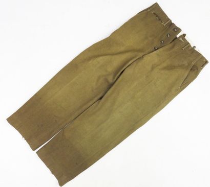 USA. Ensemble composé d'un blouson M41 2e...