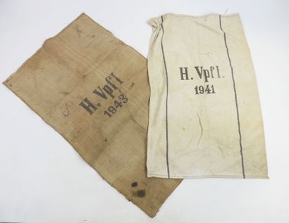ALLEMAGNE. Lot de 2 sacs de réquisition en...