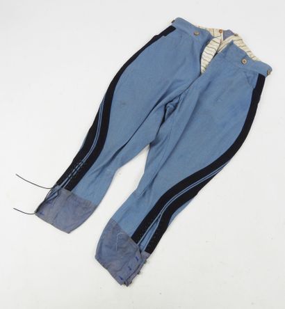 UNIFORMES. Tenue de général de division composée...