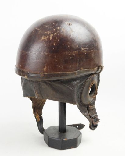 COIFFURES. Casque de vol GUÉNEAU type A.P,...