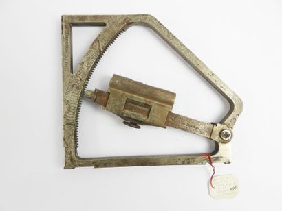 ÉQUIPEMENTS. Niveau de pointage modèle 1888-1900...