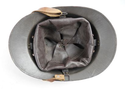 COIFFURES. Casque Adrian modèle 1926 d'infanterie...