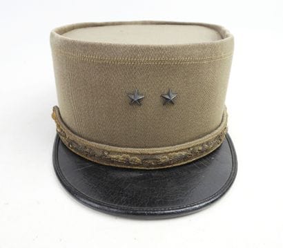 COIFFURES. Képi de général de brigade en...