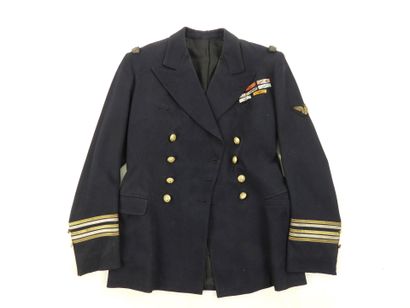 UNIFORMES. MARINE. Ensemble de tenues du...