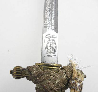 GERMANY. Kriegsmarine officer's dagger model...