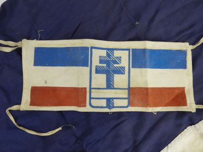 DIVERS. Drapeau en coton tricolore 75 X 103...