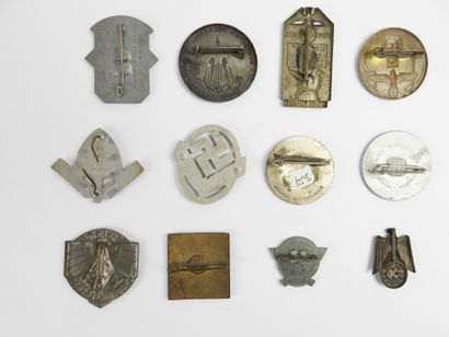 GERMANY. Set of 12 metal party day badges...