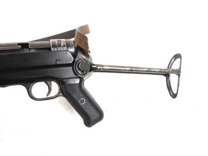ARMES à FEU. ALLEMAGNE. Pistolet-mitrailleur...