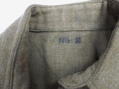 USA. Ensemble composé d'une veste de sortie...