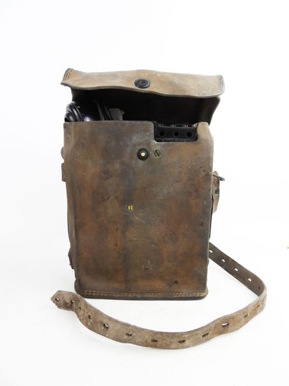 USA. Téléphone de campagne EE-8-B - US Army,...