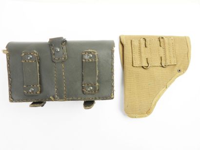 ITALIE. Etui de revolver BERETTA M34 en toile...