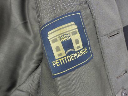 UNIFORMES. Vareuse modèle 1938 d'officier...