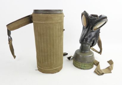 GERMANY. Model 31 iron gas mask painted in...