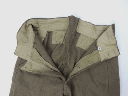 UNIFORMES. Culotte ou Sarouel réduit de Spahis...