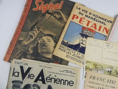 DOCUMENTS DIVERS. Journaux d'époque dont...