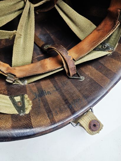 USA. Casque M1 modèle 43, jonc fermé à l'arrière,...