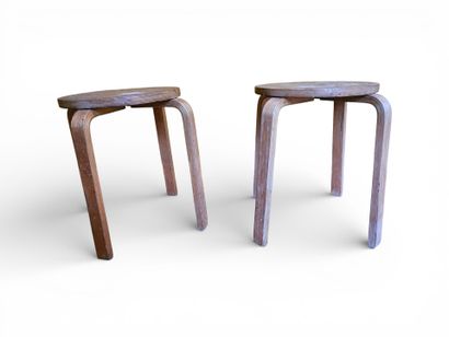 Dans le goût d'Alvar AALTO (1889-1976).
Paire...