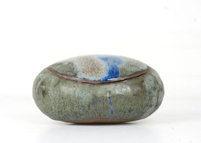 Agathe LARPENT-RUFFE (1946) : Boite galet...