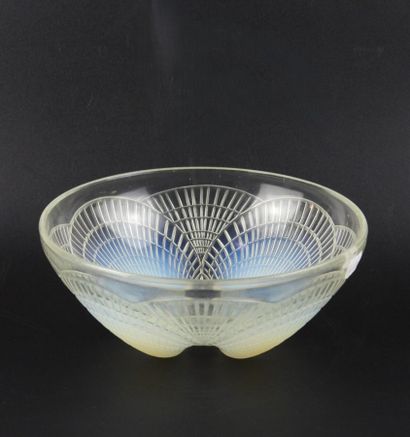 René LALIQUE (1860-1945)
Cup 