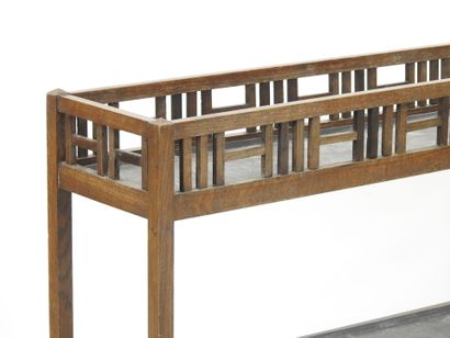 SECESSION VIENNOISE: Rectangular wooden planter...