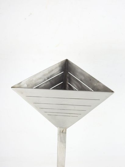 LAMP in aluminum, triangular base and diffuser....