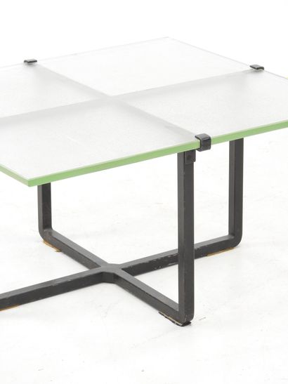 TABLE BASSE Saint Gobain glass slab top,...