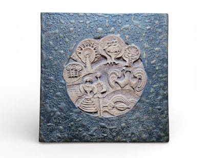 Lois WEGERER (XXe) pour Buchtal, 
Plaque...