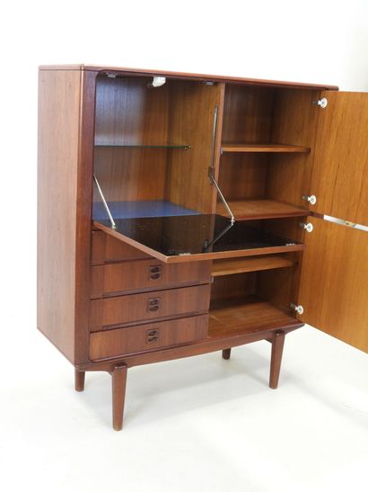 Scandinavian rosewood bar cabinet opening...