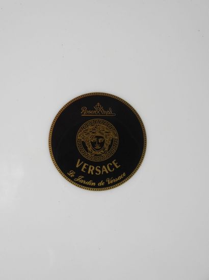 VERSACE - Editeur Rosenthal : Paire d'assiettes...