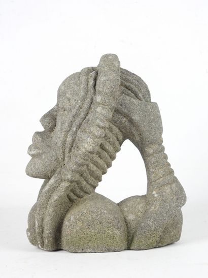 AFRICAN HEAD in carved stone. H. 28 cm.