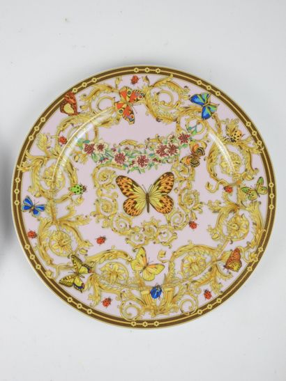VERSACE - Editeur Rosenthal : Paire d'assiettes...