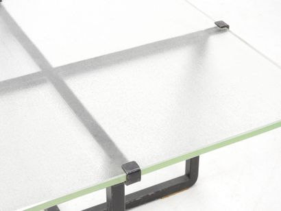 TABLE BASSE Saint Gobain glass slab top,...