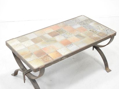 LA BORNE: Rectangular coffee table, top in...