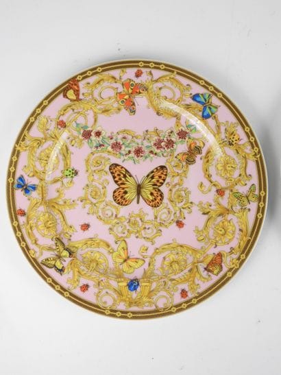 VERSACE - Editeur Rosenthal : Paire d'assiettes...