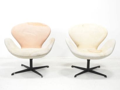 Arne JACOBSEN (1902-1971): Pair of 