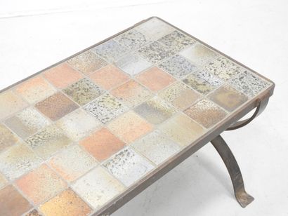 LA BORNE: Rectangular coffee table, top in...