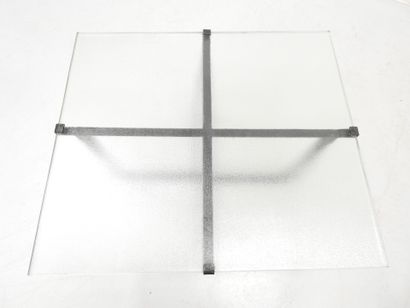 TABLE BASSE Saint Gobain glass slab top,...