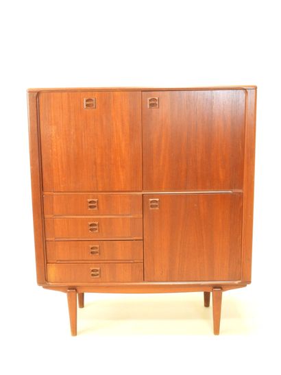 Scandinavian rosewood bar cabinet opening...