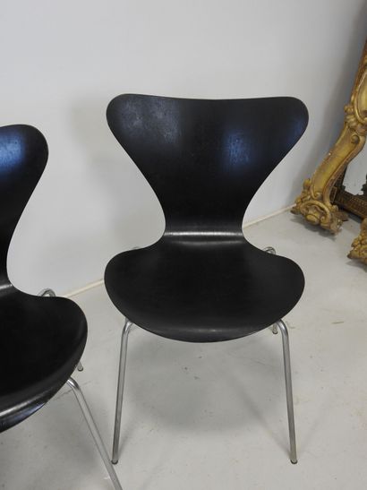 Arne JACOBSEN (1902-1971): Six model 3107...