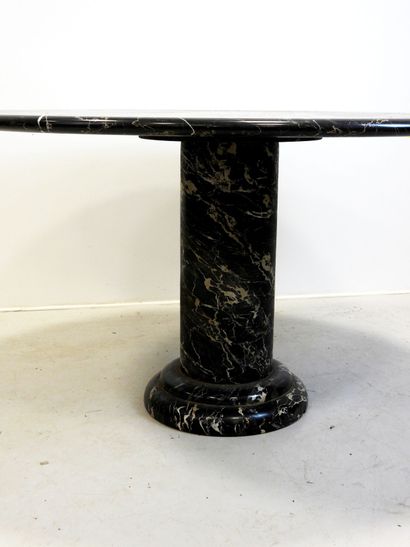 TABLE with circular top and central base...