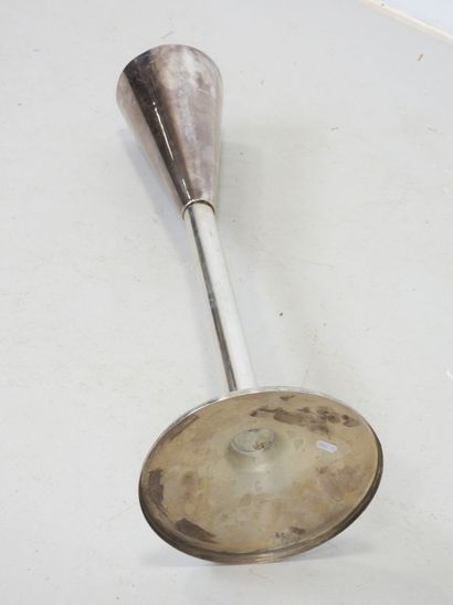CHAMPAGNE BASKET on silver-plated metal stand....