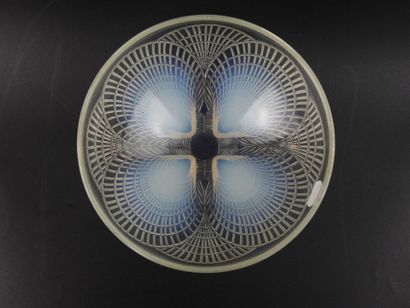 René LALIQUE (1860-1945)
Cup 