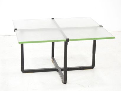 TABLE BASSE Saint Gobain glass slab top,...