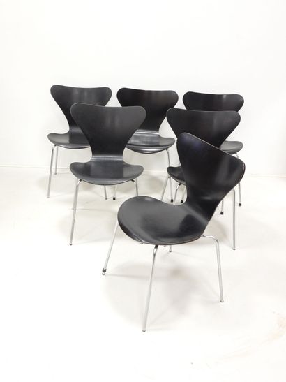 Arne JACOBSEN (1902-1971): Six model 3107...