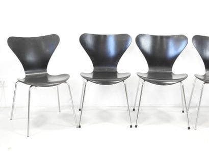 Arne JACOBSEN (1902-1971): Six model 3107...