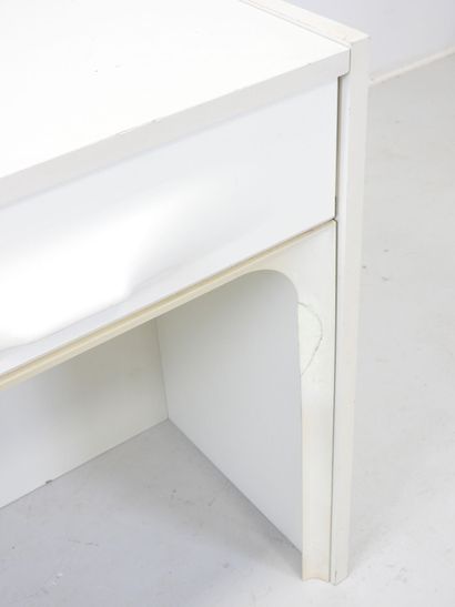 Raymond LOEWY (1893-1986): Vanity in melamine...
