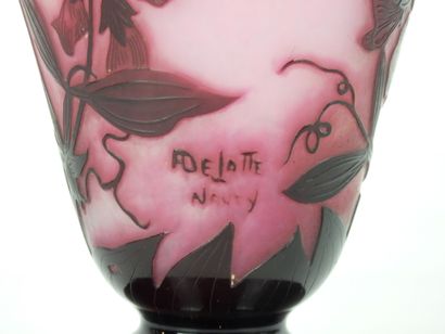 DELATTE - Nancy : Multi-layered glass flared...