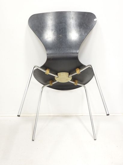Arne JACOBSEN (1902-1971): Six model 3107...