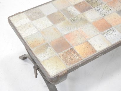 LA BORNE: Rectangular coffee table, top in...